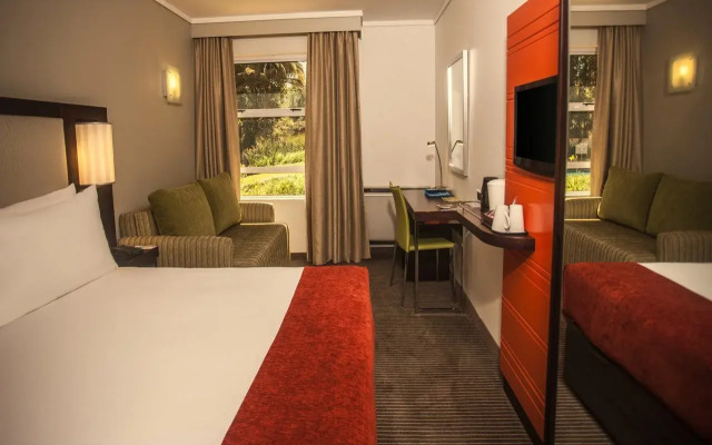 Stayeasy Eastgate.