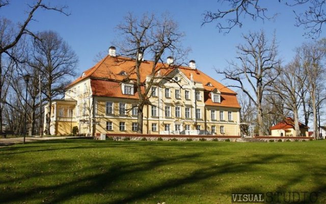 Malpils Manor