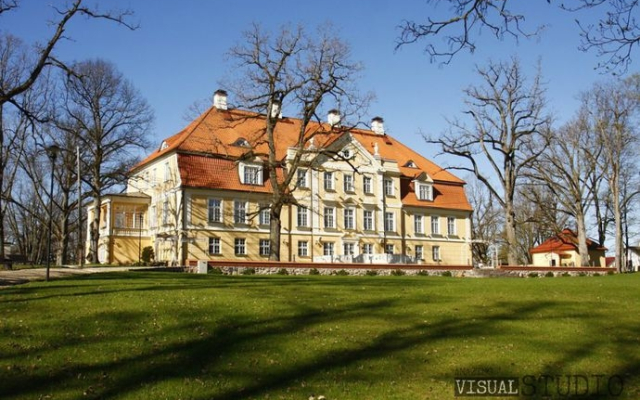 Malpils Manor