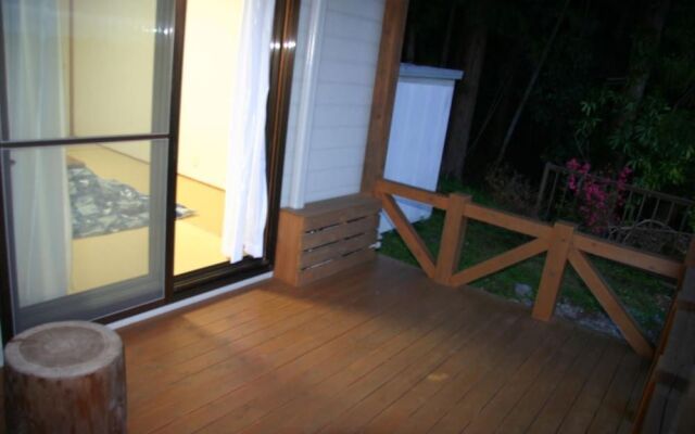 Youth Guest House ATOMA - Hostel