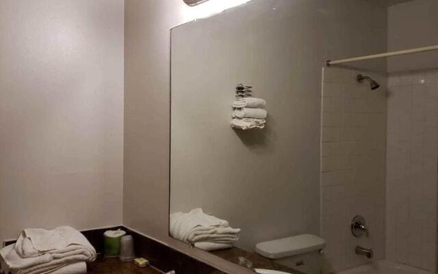 Best Value Inn by OYO Portland OR South East