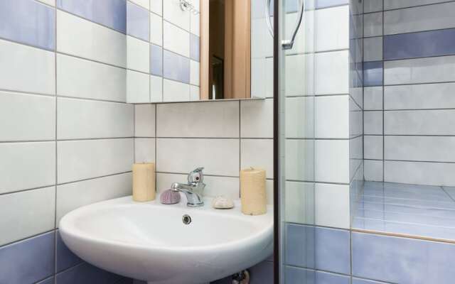 Toroni Blue