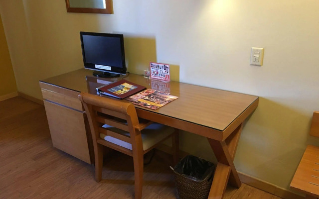 Guam Plaza Resort