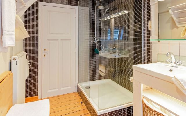 Spacious Holiday Home in Nieuwpoort With Garden