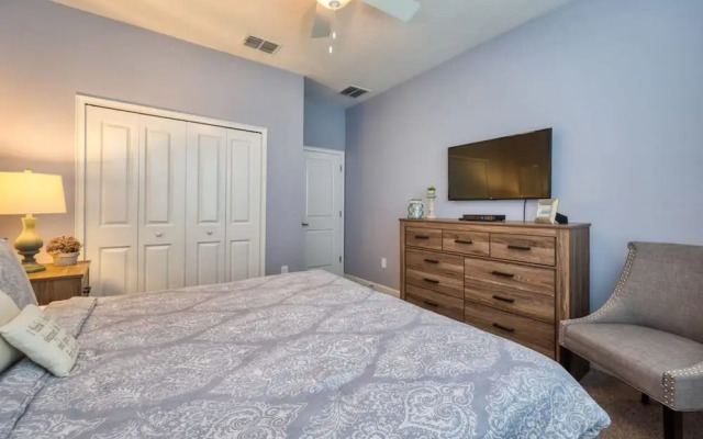 Stunning Home Private Pool Great Location