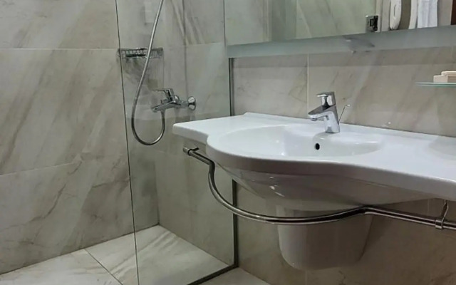 Teymur Continental Hotel