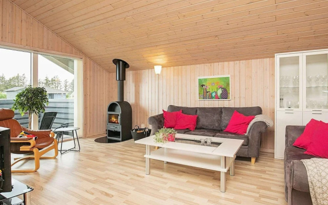 6 Person Holiday Home in Brovst-by Traum