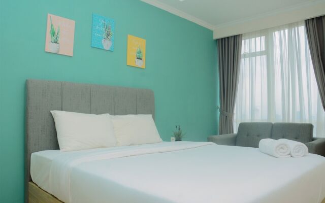 Fully Furnished and Comfortable Design Studio Menteng Park Apartment By Travelio