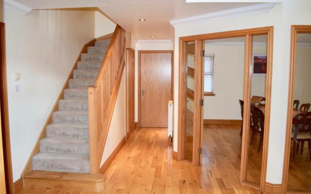 Kelpies Serviced Apartments Kavanagh- 5 Bedrooms