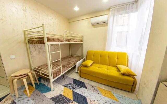 Apartments on Nagorny cul-de-sac, 13B