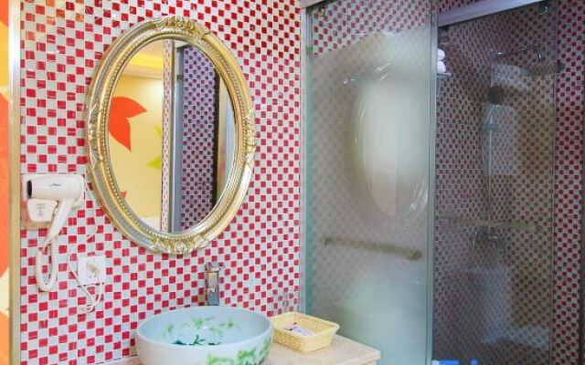 Zhuojia Holiday Hotel (Hangzhou East Railway Station Shaw Hospital)