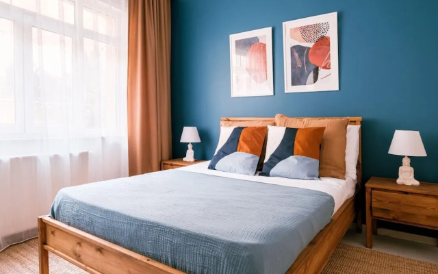 Modern Spacious Flat w Balcony 5 min to Taksim