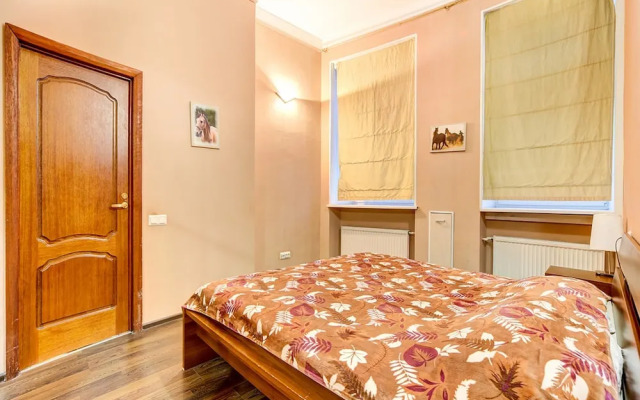 Rinaldi at Moskovsky 18