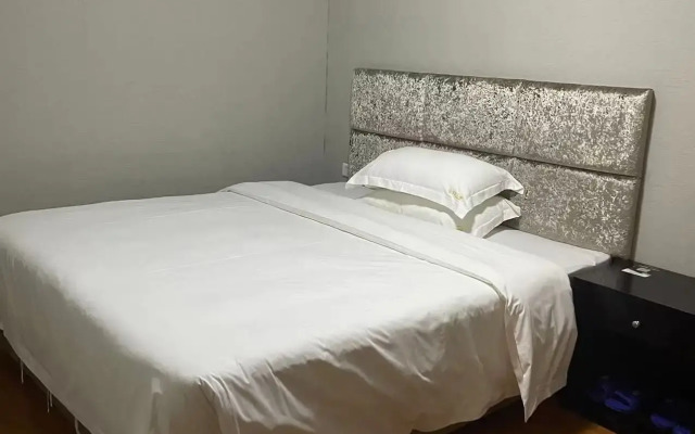 YOYO International Apartment