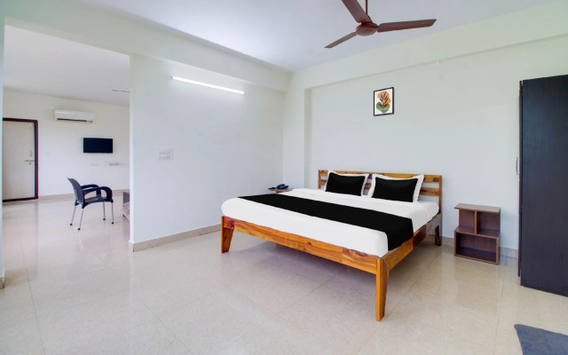 OYO Flagship 67556 Paramount Hotel