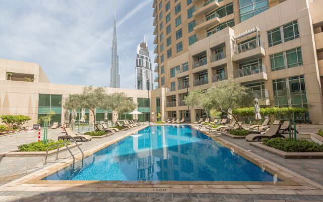 Faraway Homes - Burj Views Luxury