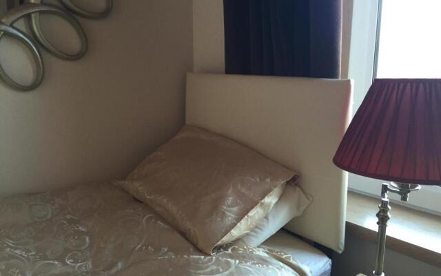 Lakeview Guest House