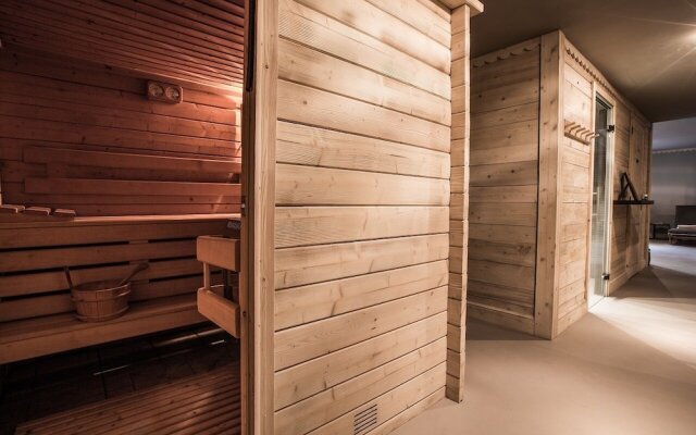 Le Cerf Amoureux Hotel