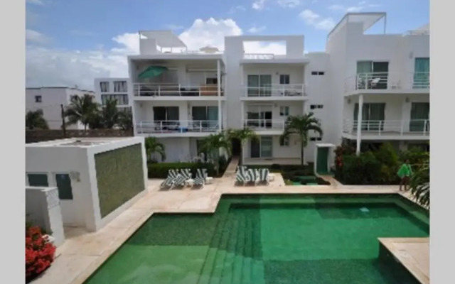 Poolside tranquil apartment in Playa del Carmen