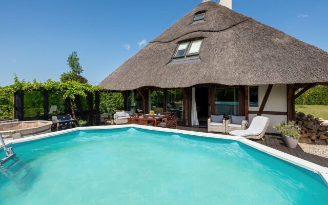 Holiday Home in Przew?oka With Forest