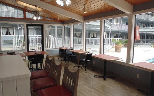Fiesta Inn and Suites