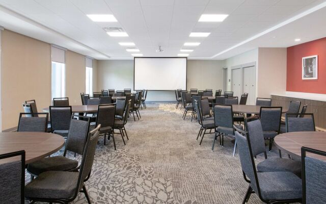 Home2 Suites by Hilton Smithfield, RI