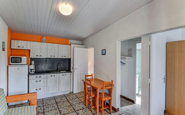 Gite le Chene Vert in a Holiday Park