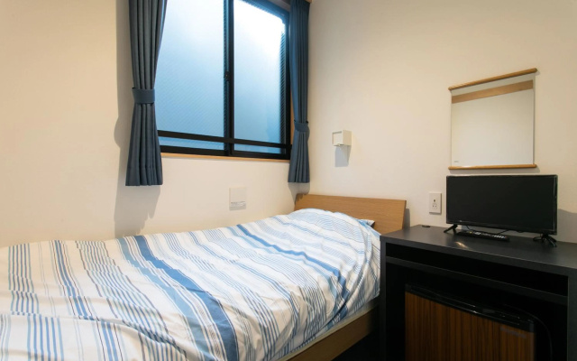 Hostel Takeyado – Guest Rooms – Osaka