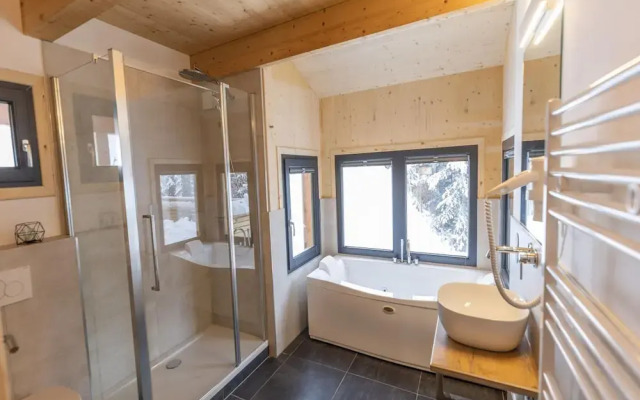 Peaceful Chalet in Turracherhöhe with Indoor Hot Tub