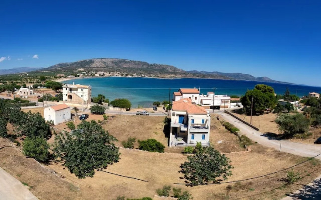 SeaView Flat Near the Beach
