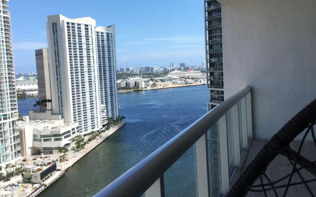 Icon Apartment