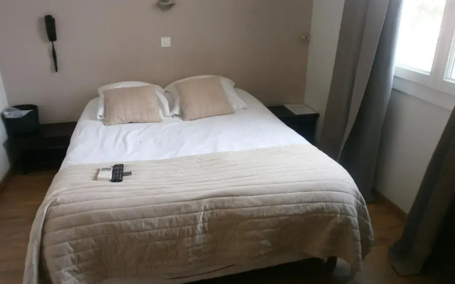 Blue Hotel