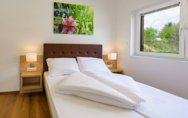 Apartment in Lutzmannsburg With Pool, Roof Terrace, Garden
