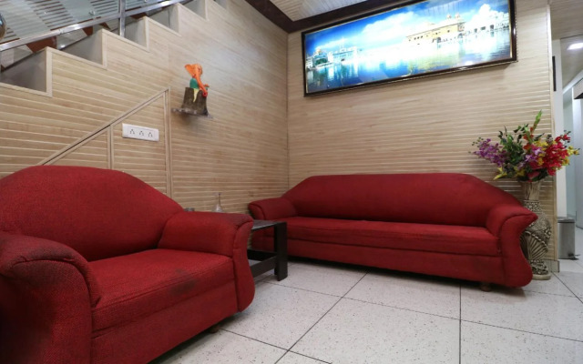 OYO Flagship 70228 Hotel Green Tower