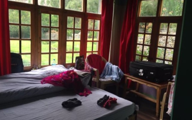 Maha Guest House