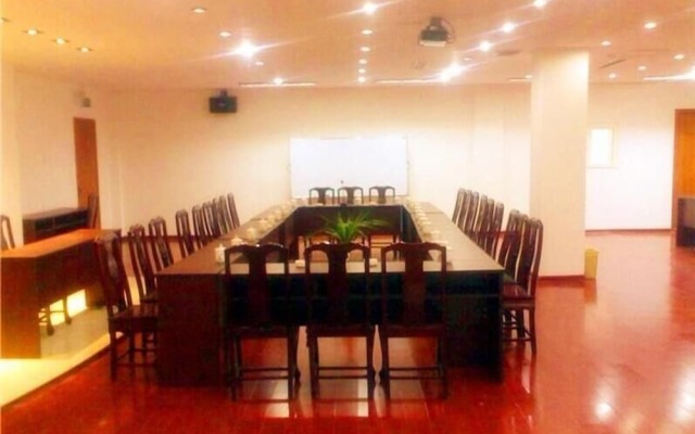 GreenTree Inn Jiangsu Nanjing Yinqiao Market Express Hotel