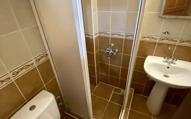 Amanda Hotel