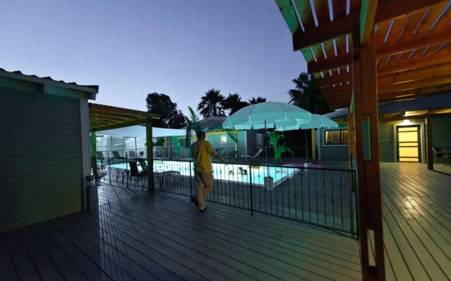 Somewhere - Chalets in the Arava