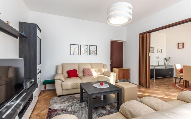 Beautiful Home in Selce With Wifi and 2 Bedrooms