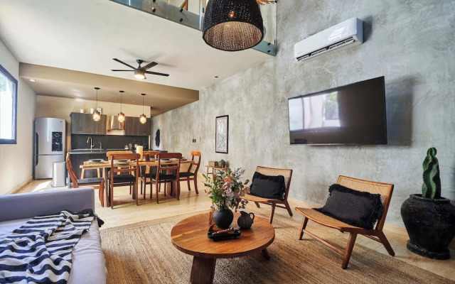 Lujoso Condo en Holistika by BT Homes