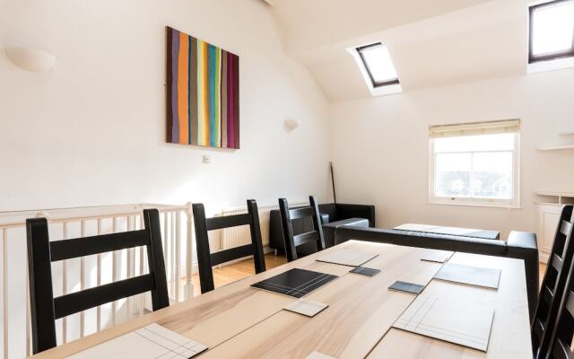 Modern 3 Bedroom Central Brighton House