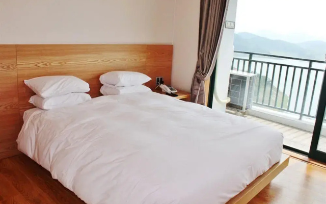 Cheongpung Resort