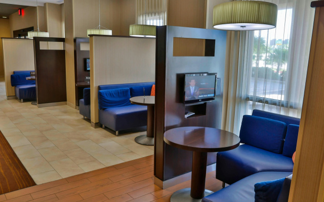 Courtyard by Marriott Biloxi North/D'Iberville