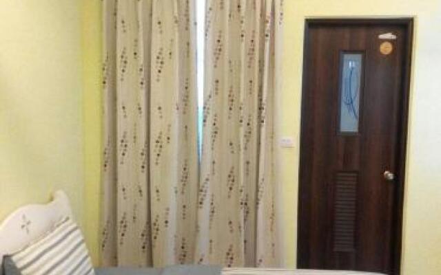 Wula's Dorm Backpacker