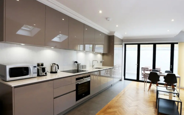 Everything You Need. All Right Here. 10A