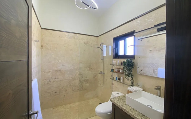 Luxury 5 Bedrooms Villa in Hispañola -sosua