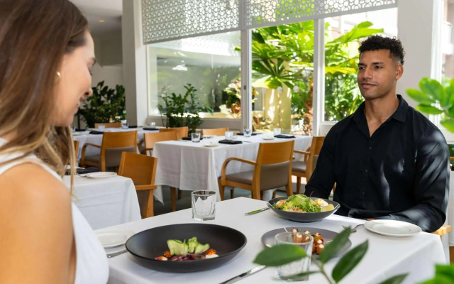 Pullman Cairns International