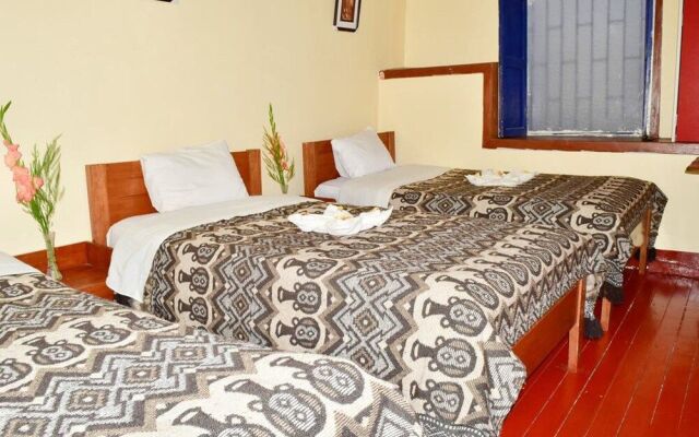 Deyvi's House Hostel De Plaza