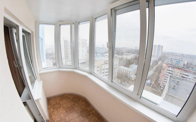 Огни Саратова на улице имени Е.И. Пугачёва 49