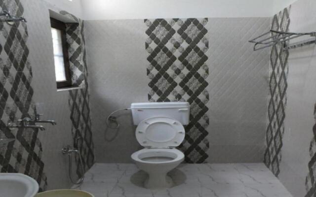 Yellowoaks Guest House by stayapart